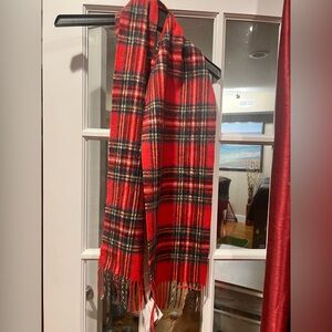 Edinburgh lamb wool scarf